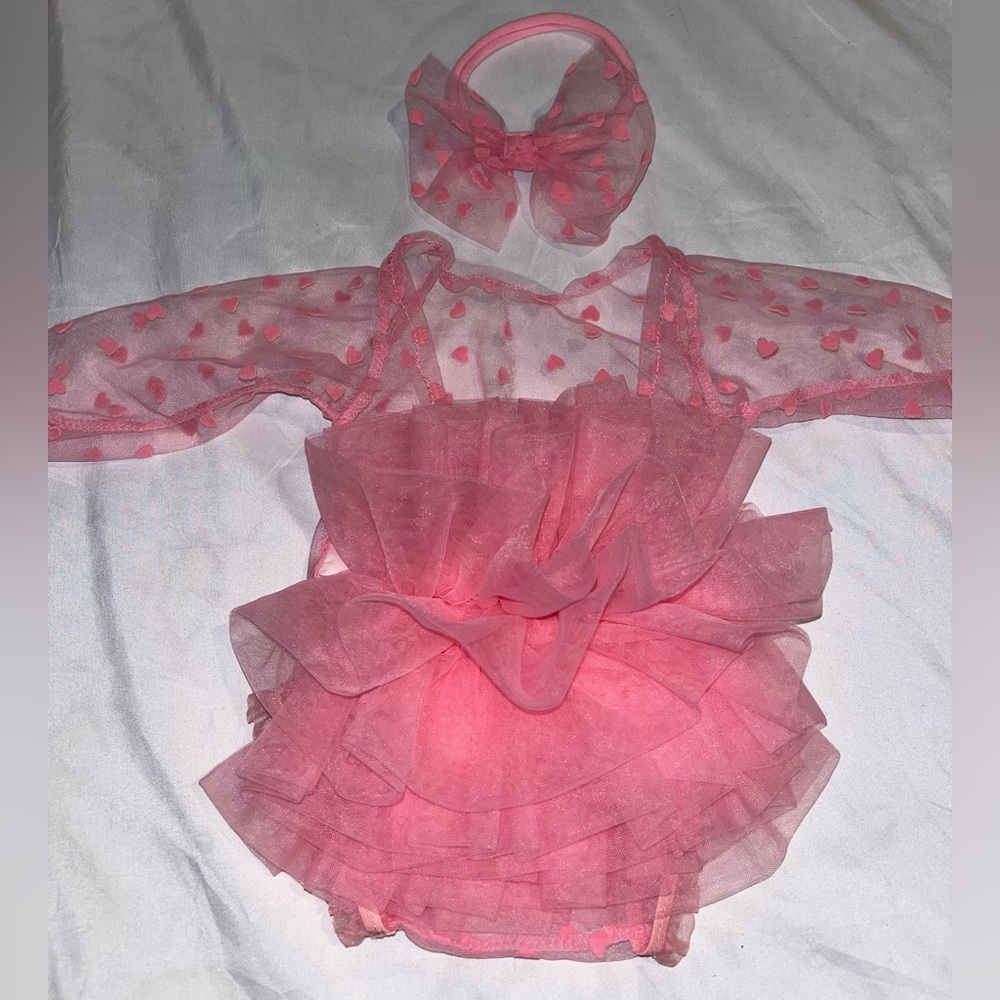 Newborn Photography Props - Baby Polka Dot Lace Bodysuit & Bow Headband Set - Picture 9 of 9